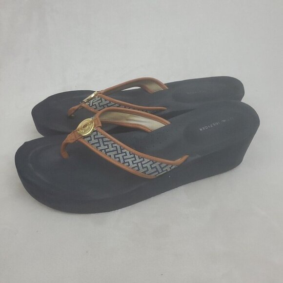 Tommy Hilfiger Wedge Flip Flop Sandals Womens Size 11 Blue Brown Fabric Slip On - Picture 2 of 9